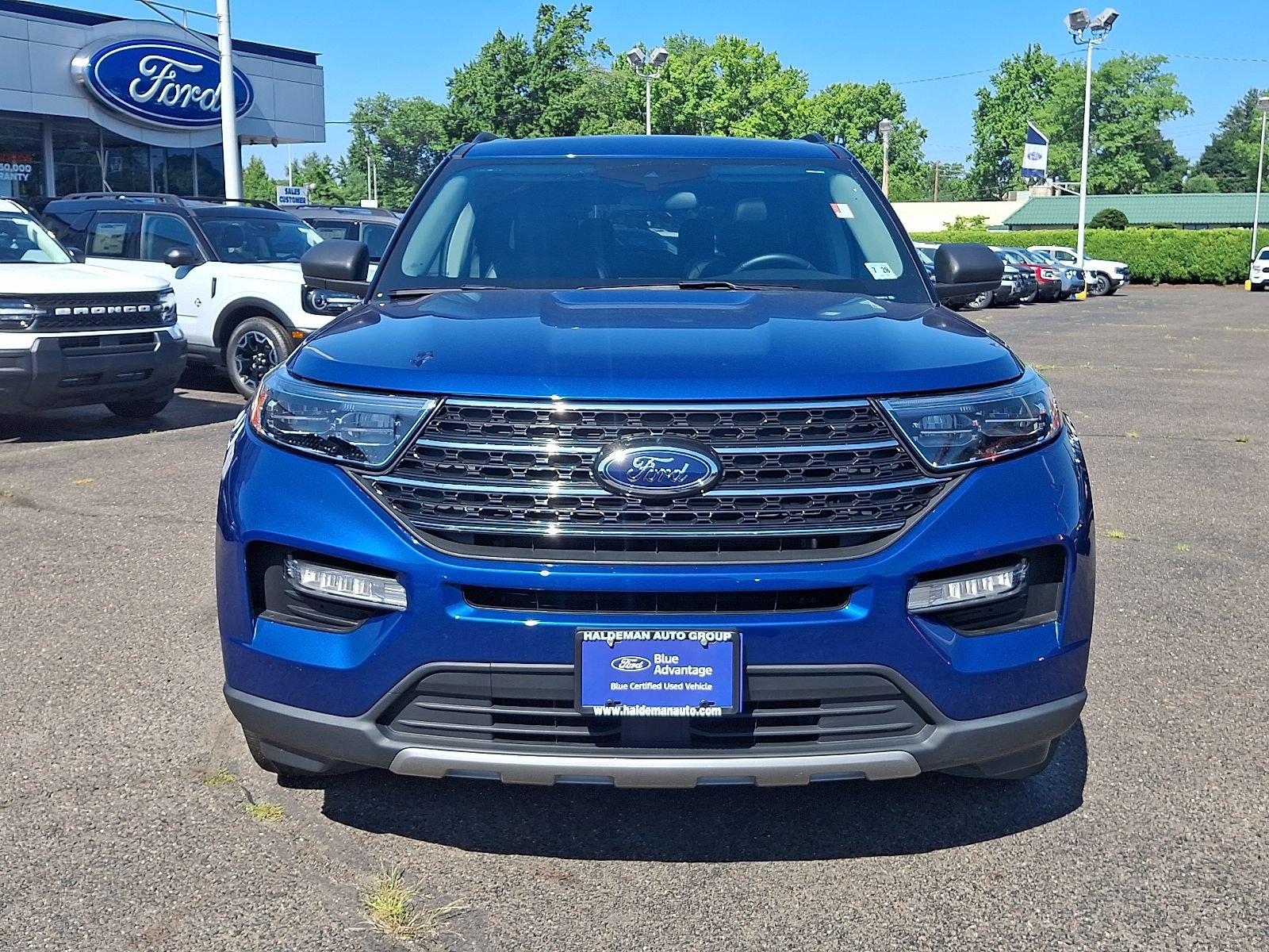 Certified 2023 Ford Explorer XLT w/ Equipment Group 202A AWD/4WD image 2