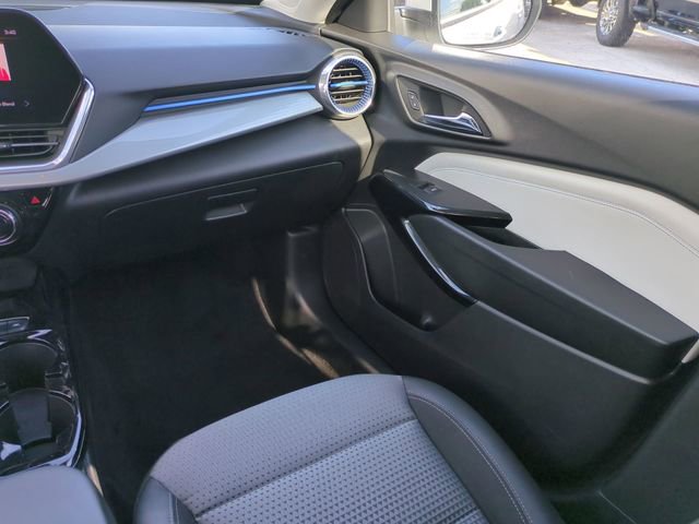 Certified 2024 Chevrolet Trax LT w/ Sunroof Package image 18