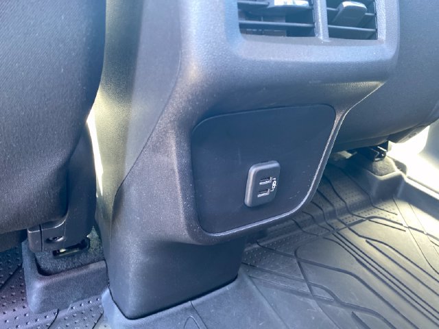 Certified 2024 Chevrolet Equinox LT w/ LPO, Floor Liner Package FWD image 19