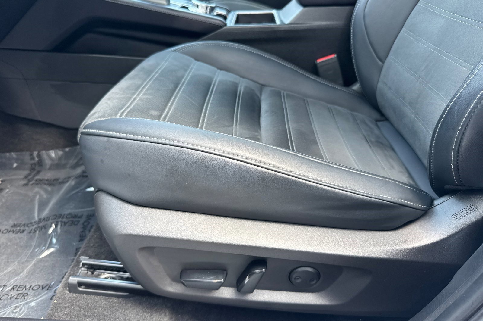 Used 2024 Mitsubishi Outlander SE image 14