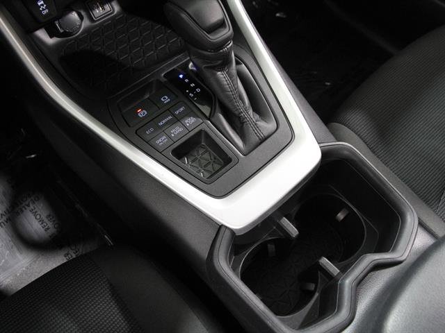 Used 2024 Toyota RAV4 LE image 15