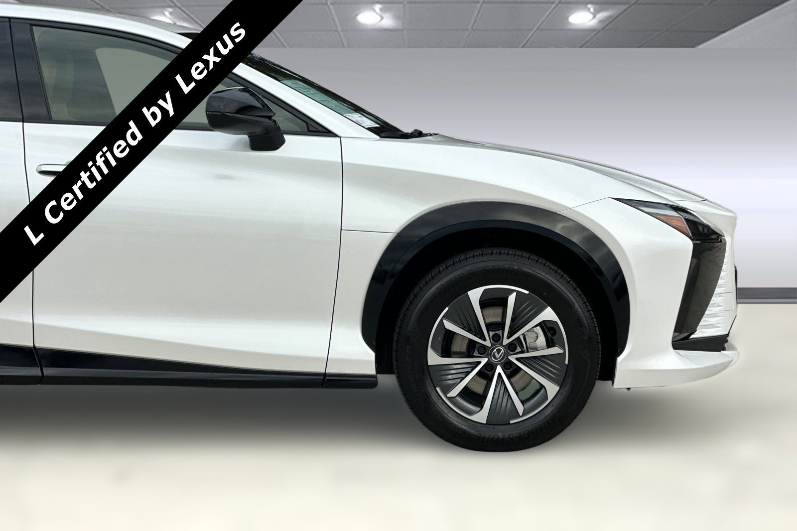 Used 2025 Lexus RZ 300e image 35