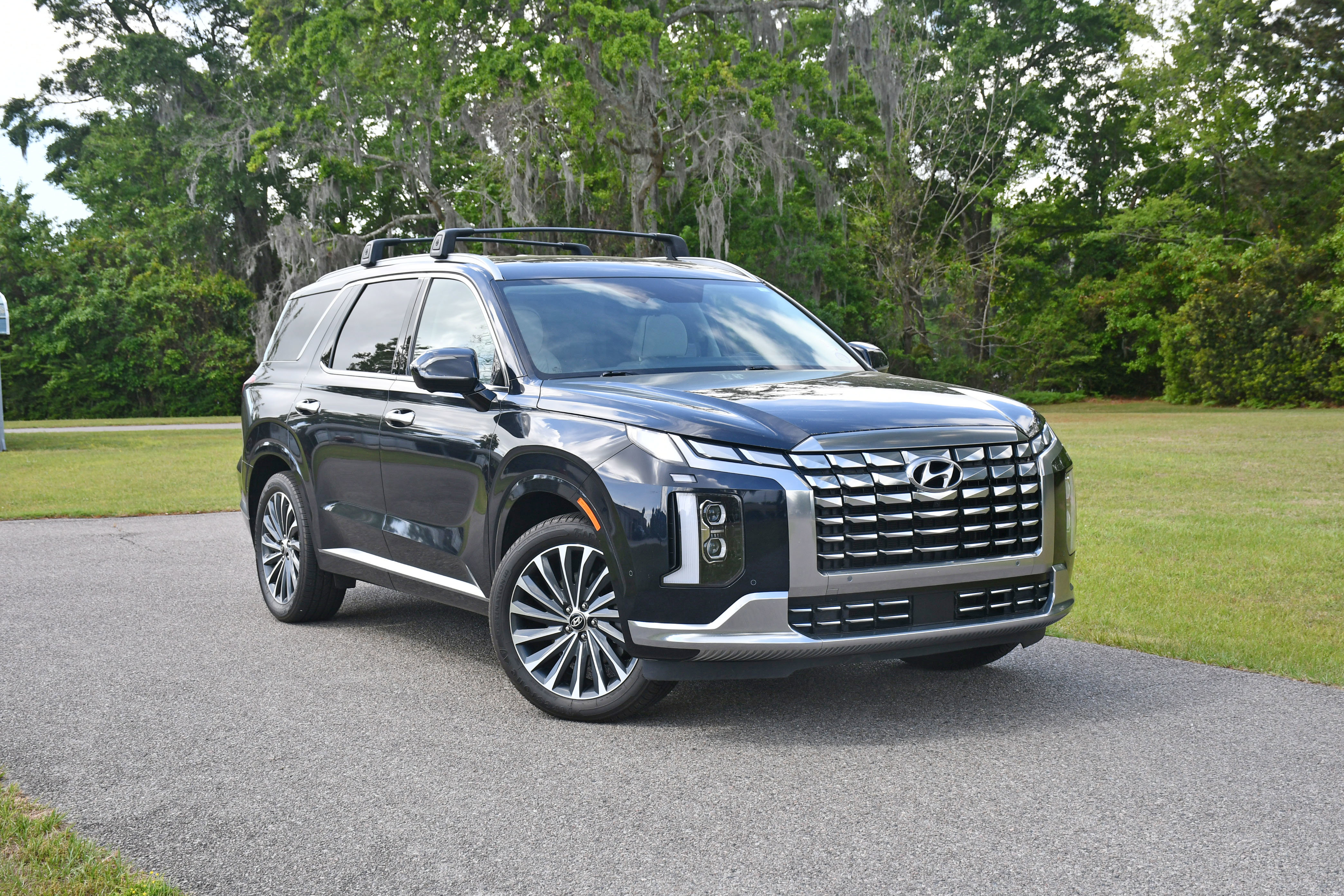 Used 2023 Hyundai Palisade Calligraphy image 6