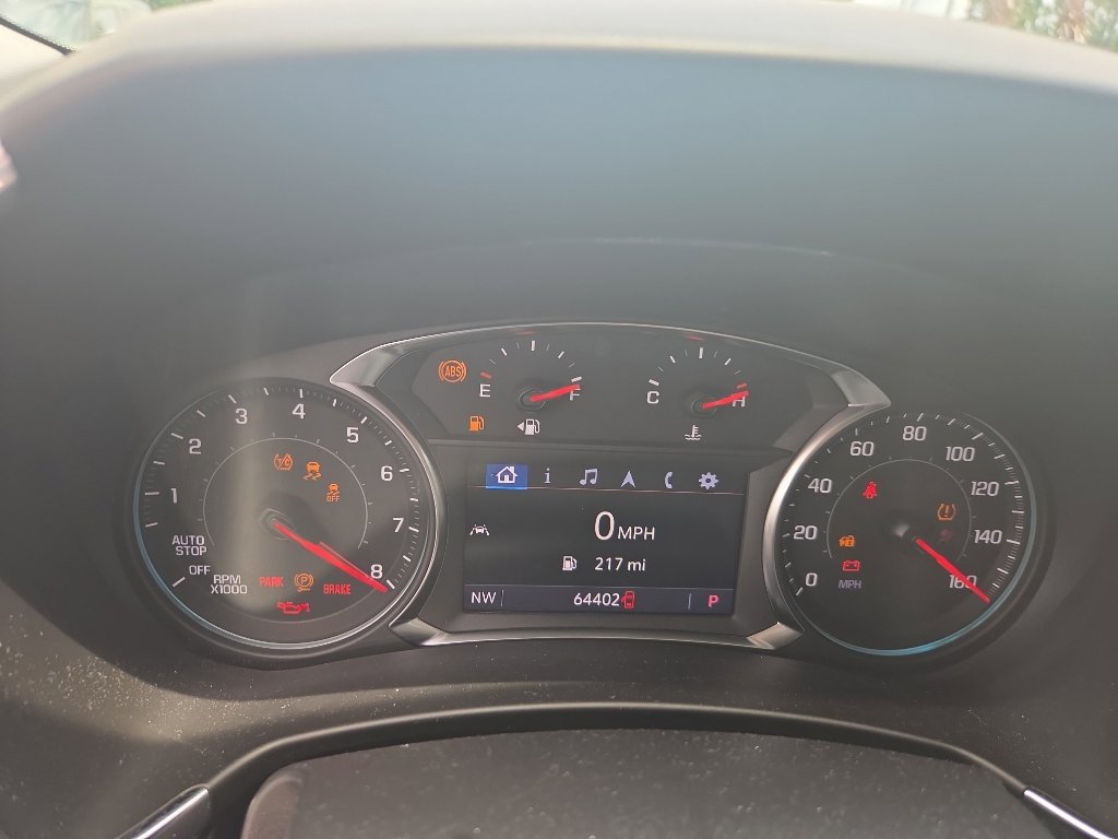 Used 2023 Chevrolet Equinox Premier FWD image 2
