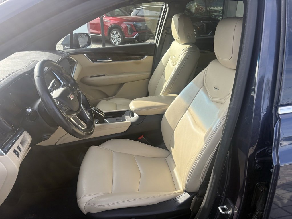 Used 2019 Cadillac XT5 FWD image 13