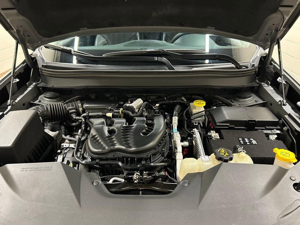 Used 2022 Jeep Cherokee Limited image 12