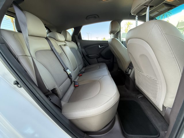 Used 2015 Hyundai Tucson SE image 23