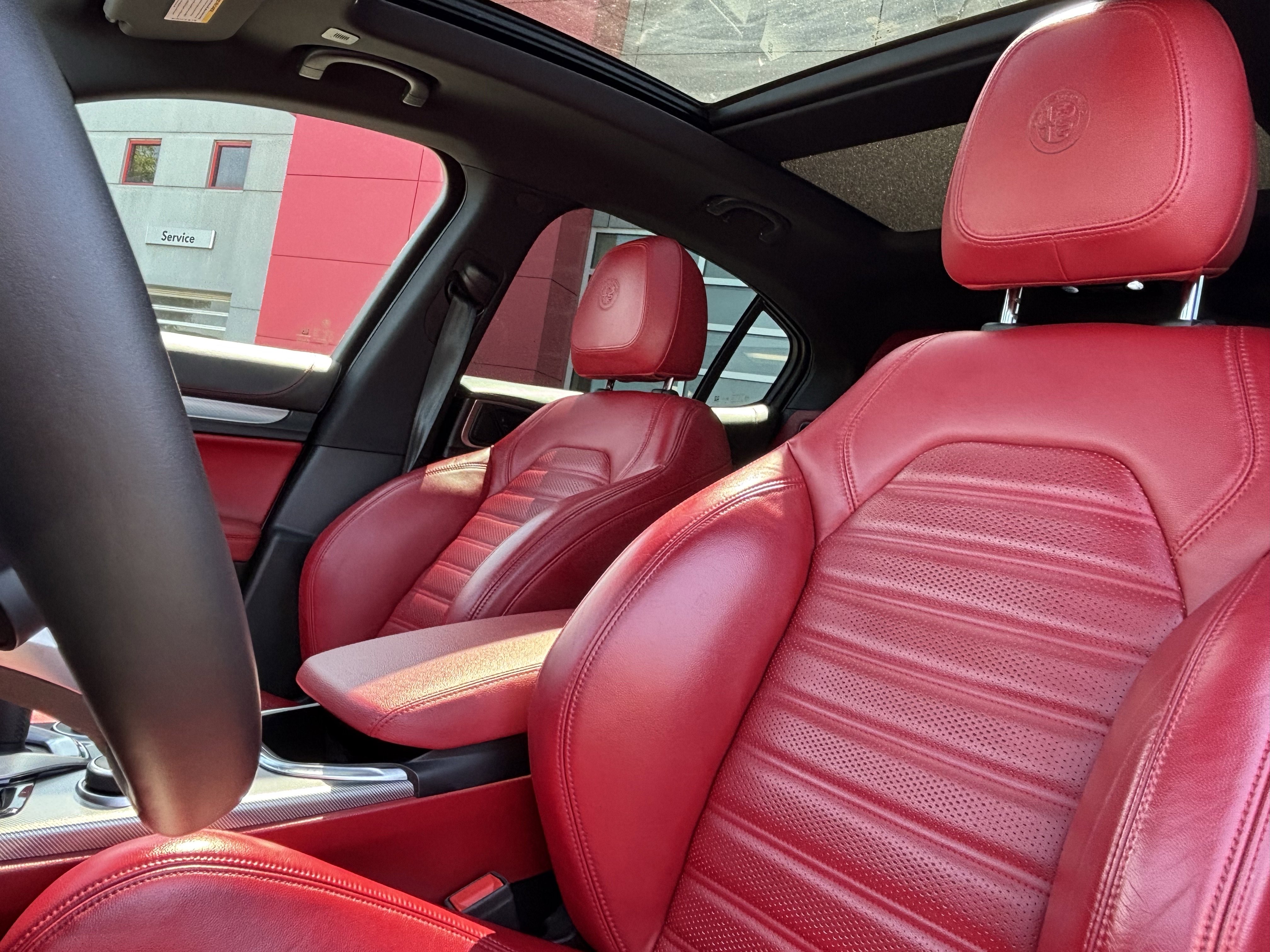 Used 2021 Alfa Romeo Stelvio Ti Sport AWD/4WD image 21