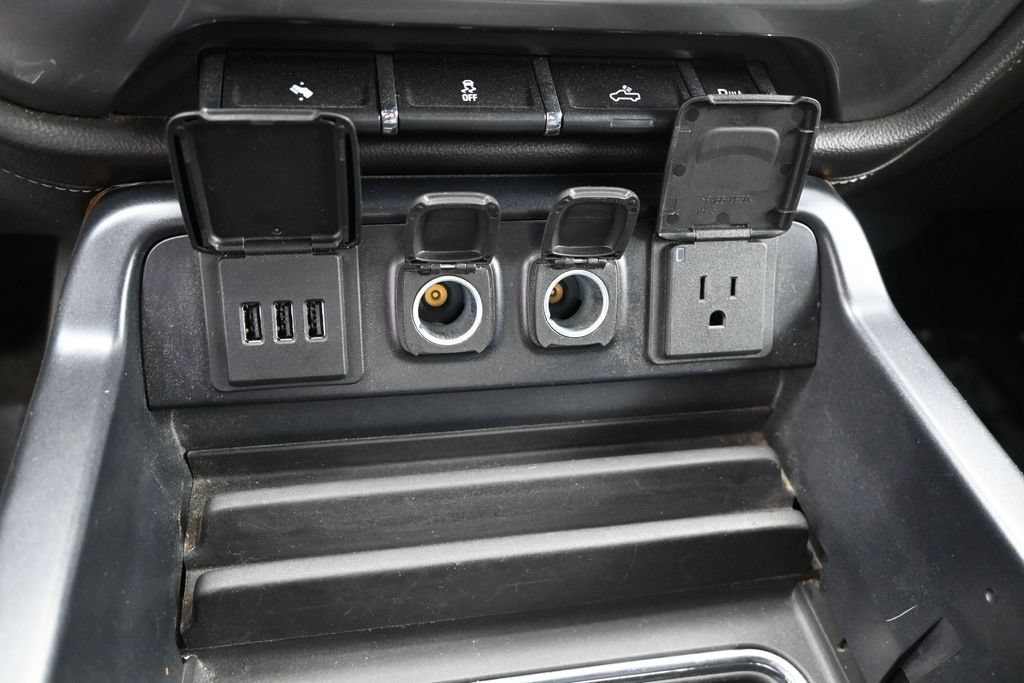 Used 2015 Chevrolet Silverado 1500 LTZ w/ LTZ Plus Package AWD/4WD image 24