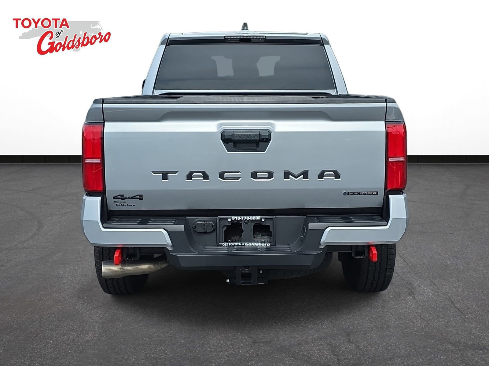 Used 2024 Toyota Tacoma TRD Off-Road AWD/4WD image 6