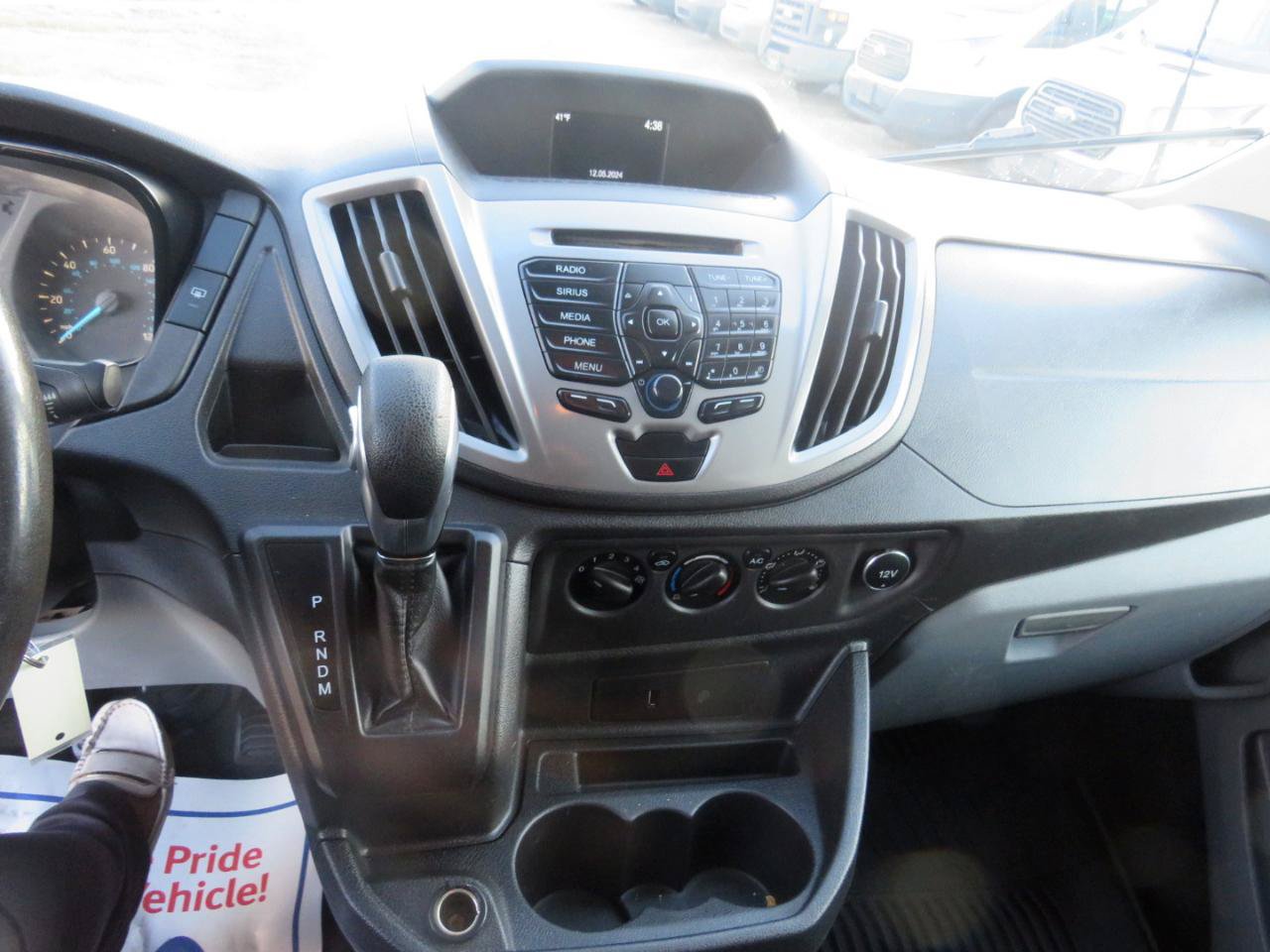 Used 2017 Ford Transit 350 XLT RWD image 13