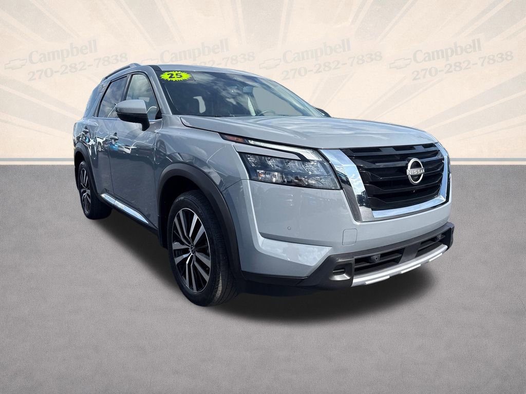 Used 2025 Nissan Pathfinder Platinum image 8