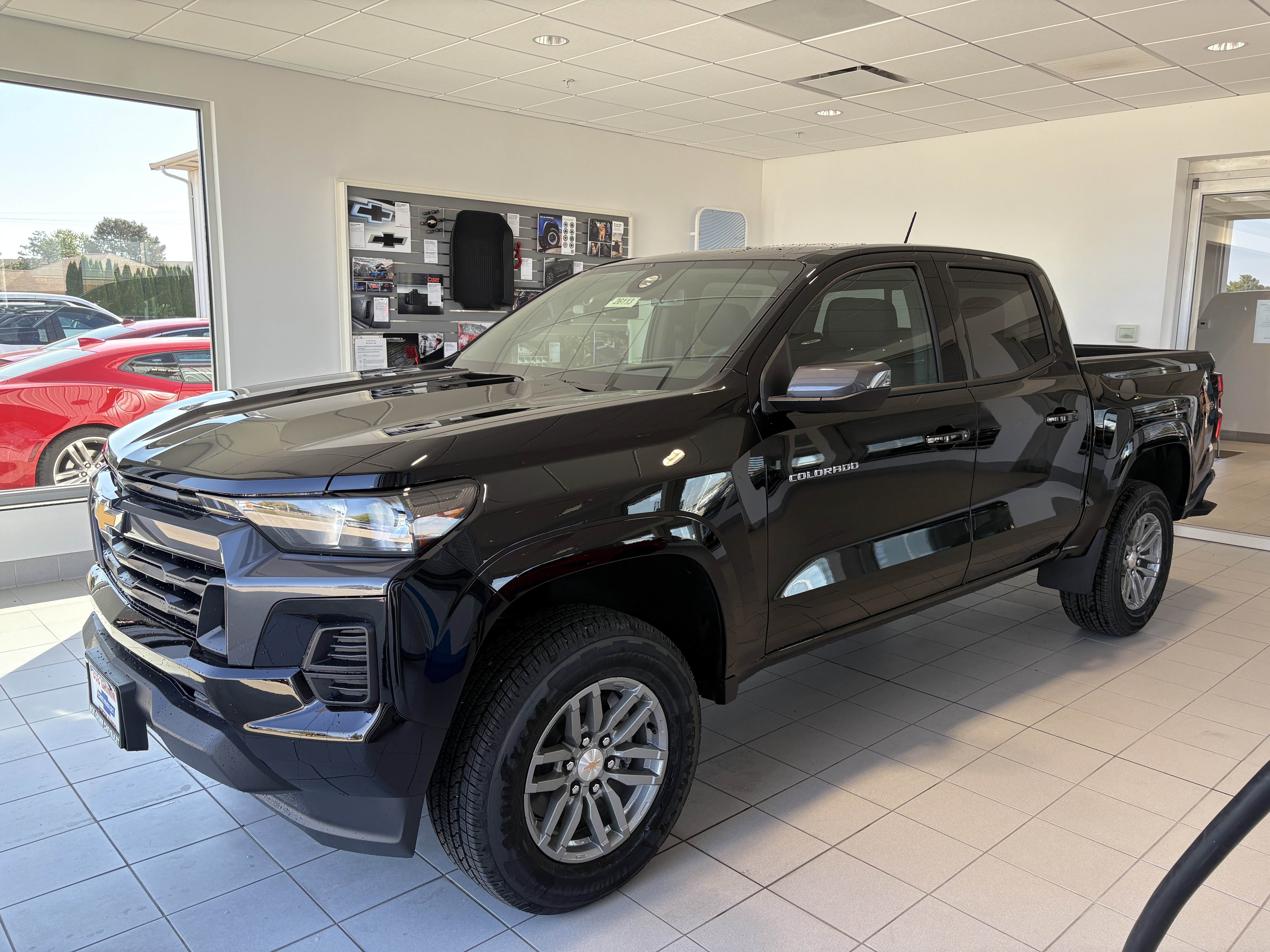 New 2026 Chevrolet Colorado LT w/ Advanced Trailering Package image 2
