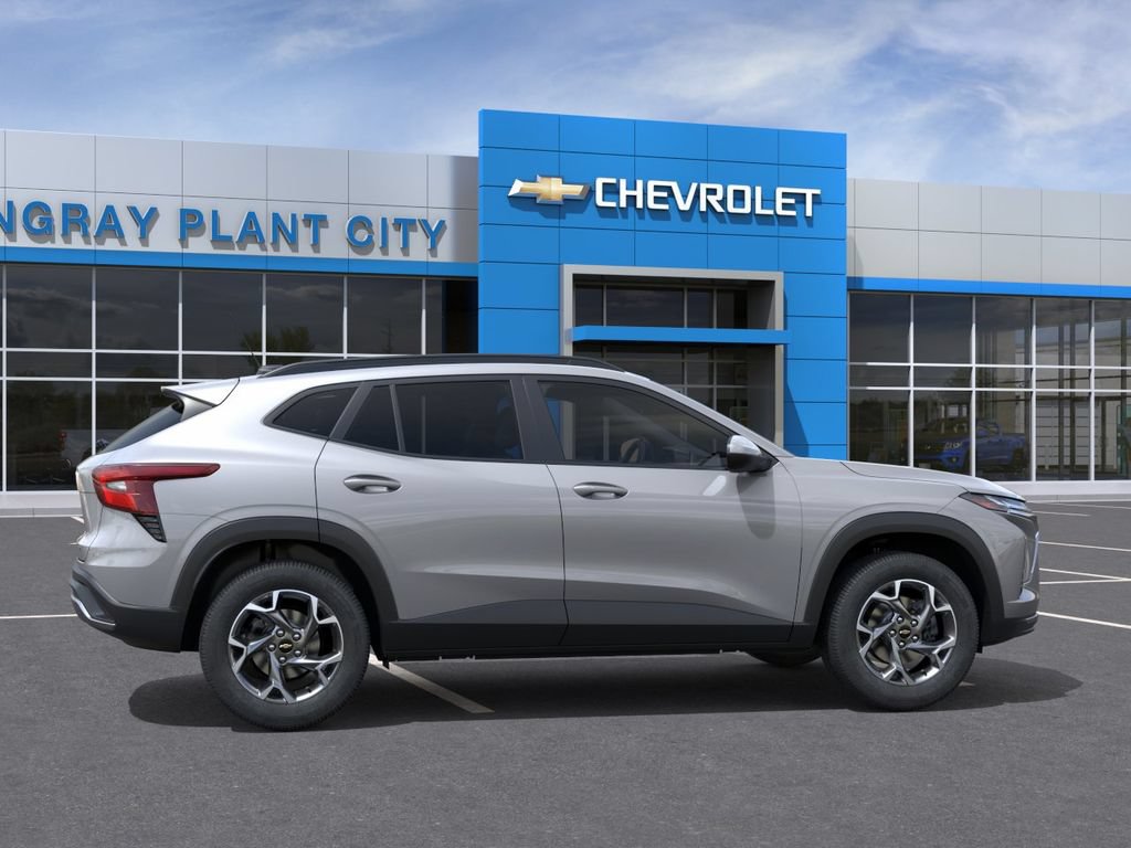 New 2026 Chevrolet Trax LT w/ Driver Confidence Package FWD image 5