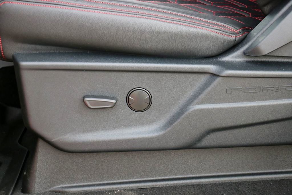 New 2026 Ford F250 XLT w/ XLT Premium Package image 24