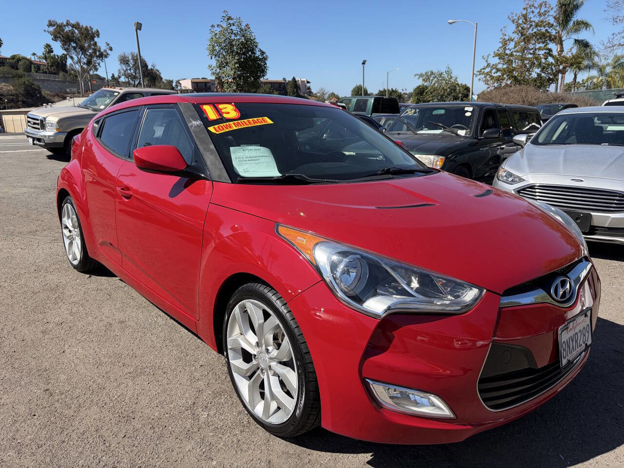 Used 2013 Hyundai Veloster w/ Style Pkg image 1