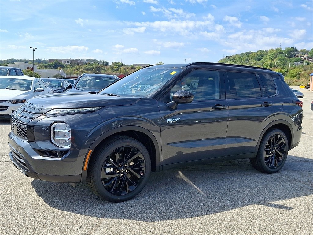 New 2025 Mitsubishi Outlander SEL Black Edition image 2