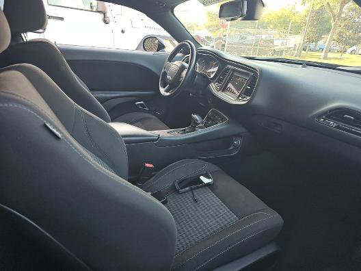 Used 2019 Dodge Challenger SXT image 8