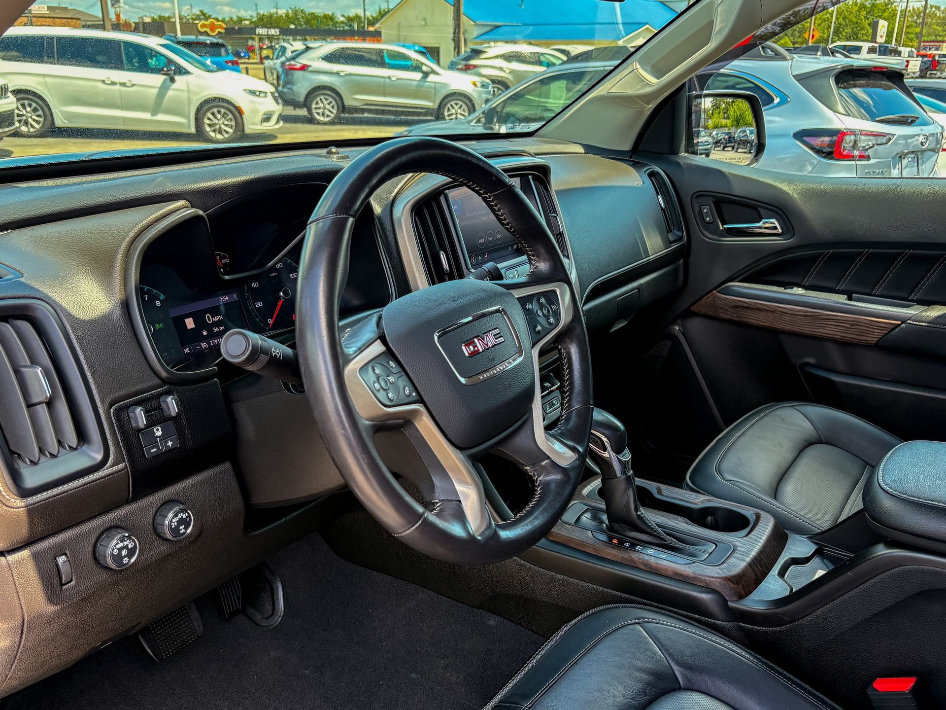 Used 2022 GMC Canyon Denali AWD/4WD image 17