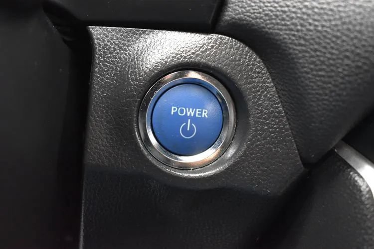 Used 2021 Toyota RAV4 Limited w/ Limited Grade Weather Package AWD/4WD image 30