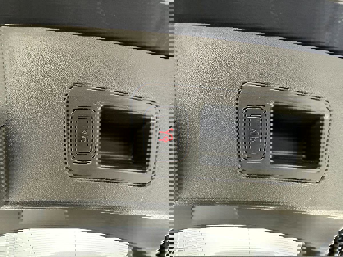 Used 2020 Tesla Model S Long Range image 8