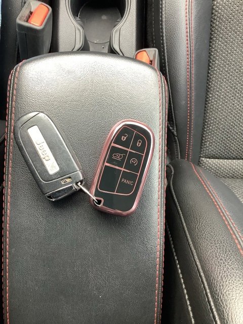 Used 2021 Jeep Compass Trailhawk image 16