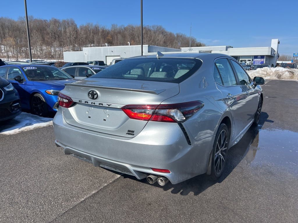 Used 2024 Toyota Camry SE w/ Cold Weather Package image 5