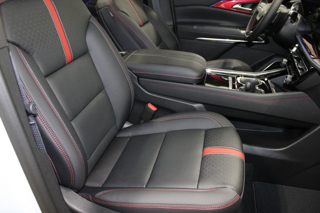 New 2026 Chevrolet Traverse RS w/ LPO, Floor Liner Package image 19