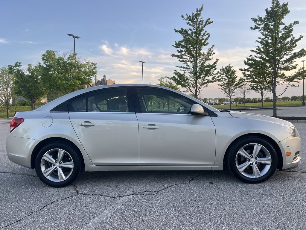 Used 2013 Chevrolet Cruze LT FWD image 6