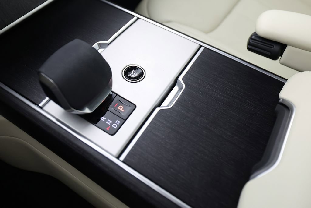 Used 2024 Land Rover Range Rover SE image 41