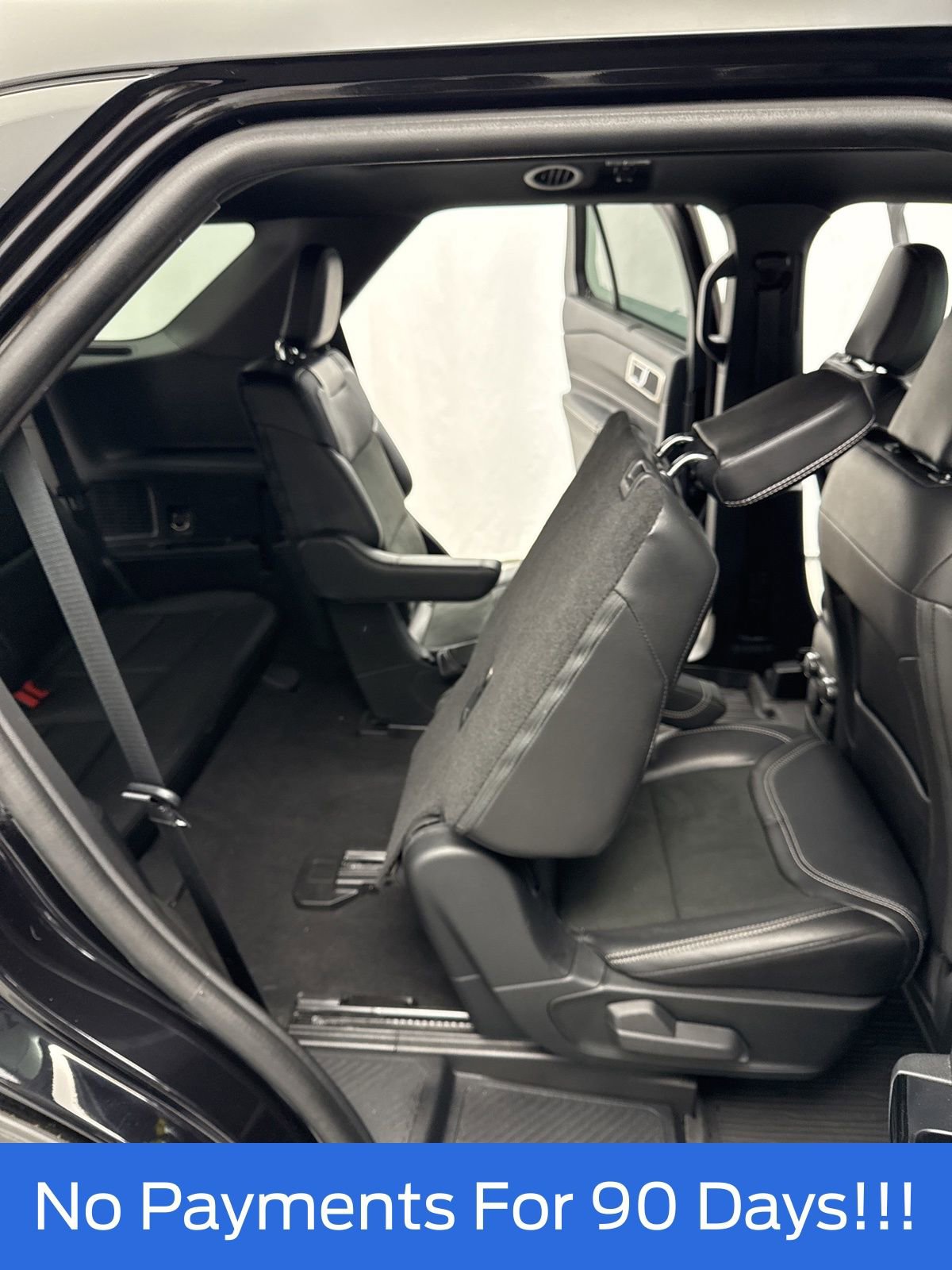 Used 2023 Ford Explorer ST image 42