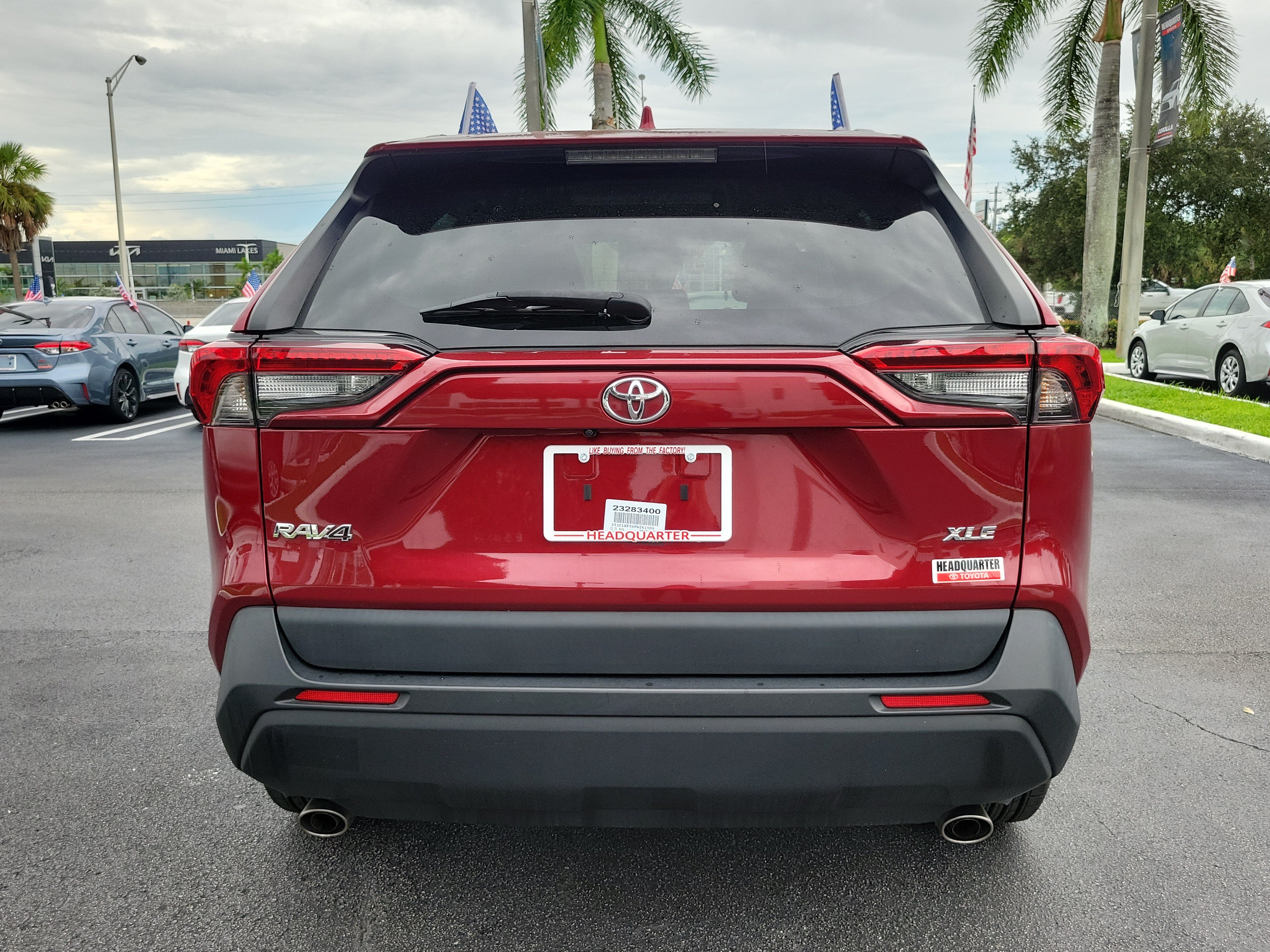 Used 2023 Toyota RAV4 XLE Premium FWD image 10