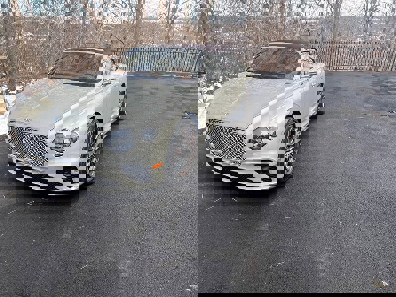 Used 2023 Bentley Continental GT image 13