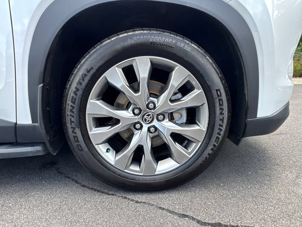 Used 2024 Toyota Grand Highlander AWD Hybrid image 12