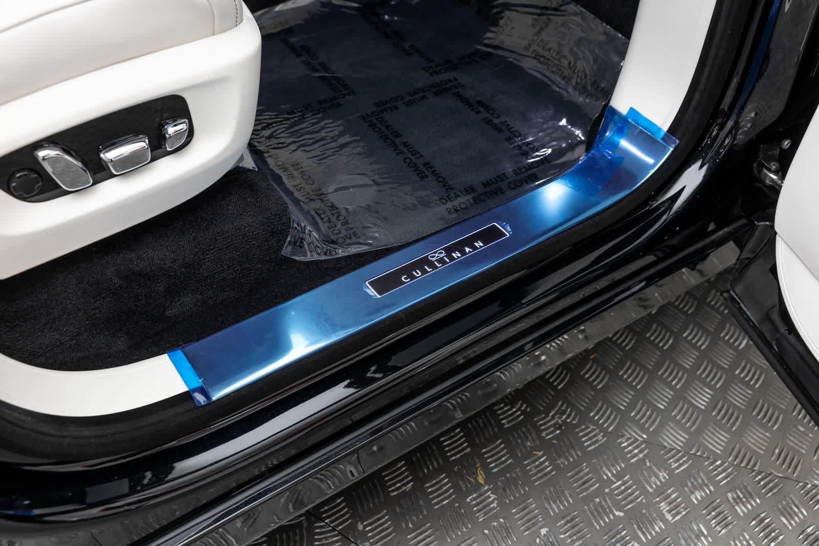New 2027 Rolls-Royce Cullinan Black Badge AWD/4WD image 55