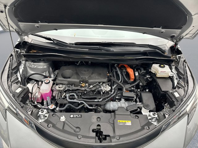 Used 2023 Toyota Sienna XLE image 27