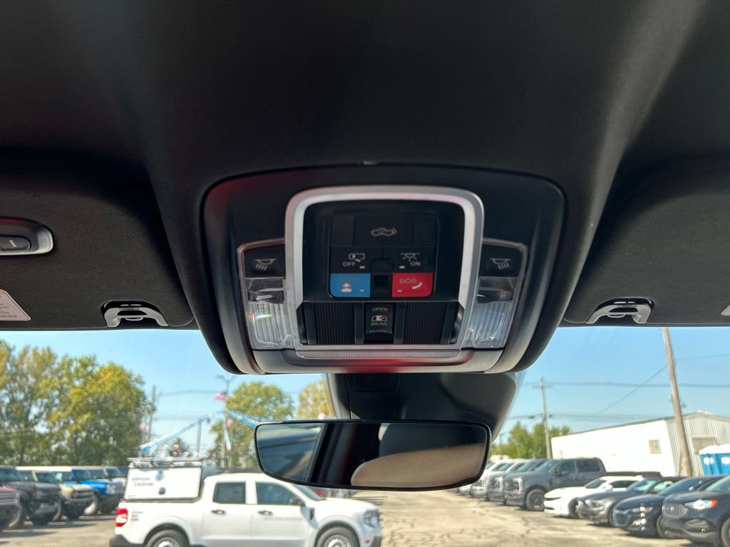Used 2025 RAM 1500 Big Horn AWD/4WD image 31