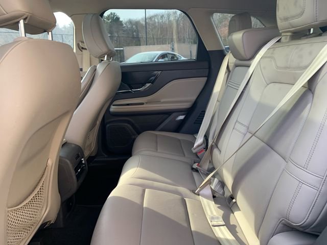 Used 2021 Lincoln Corsair Standard w/ Premium Package image 18