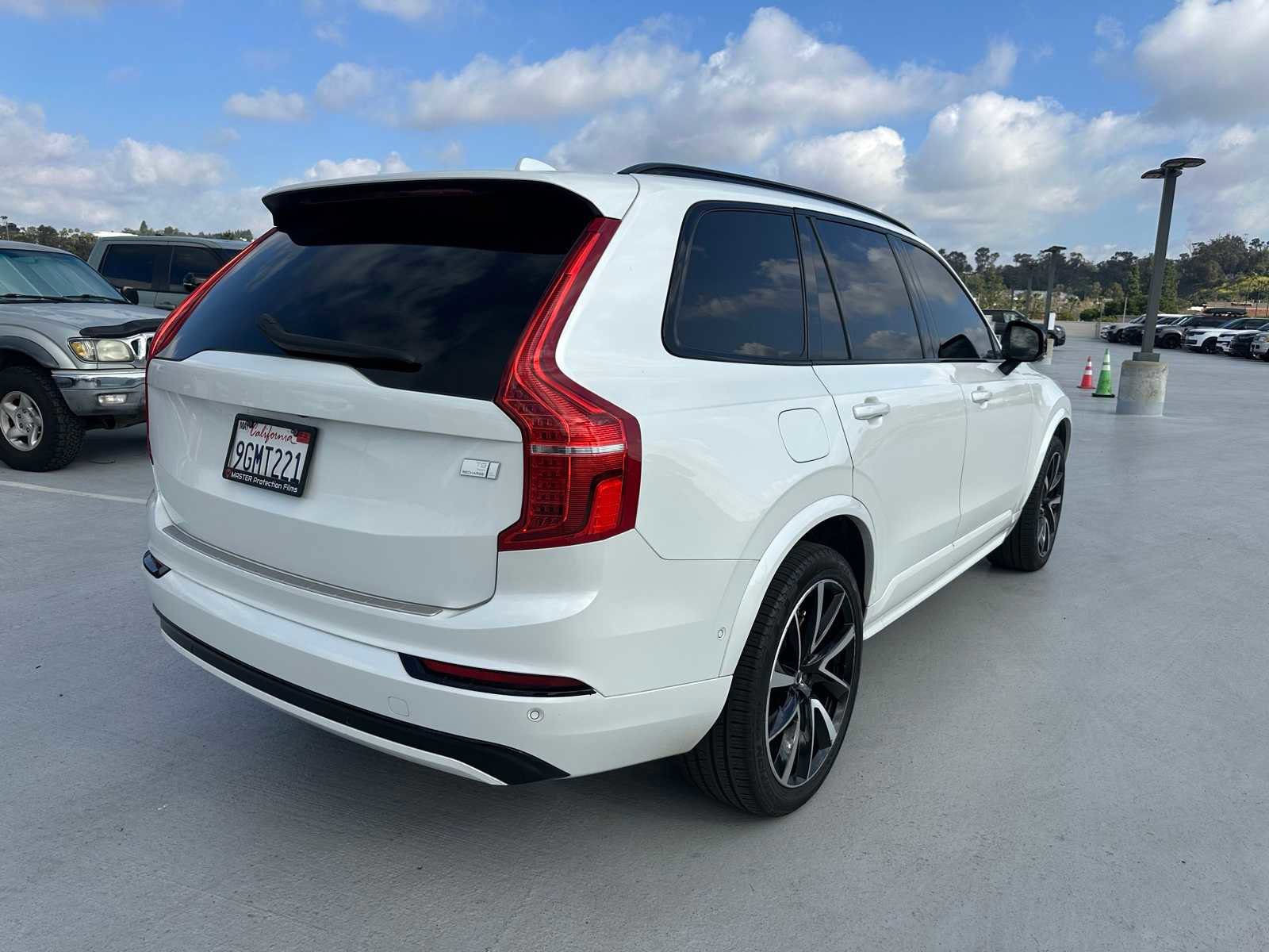 Used 2023 Volvo XC90 T8 Ultimate w/ Protection Package Premier image 4