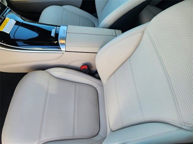 Certified 2026 Mercedes-Benz GLC 300 4MATIC image 8