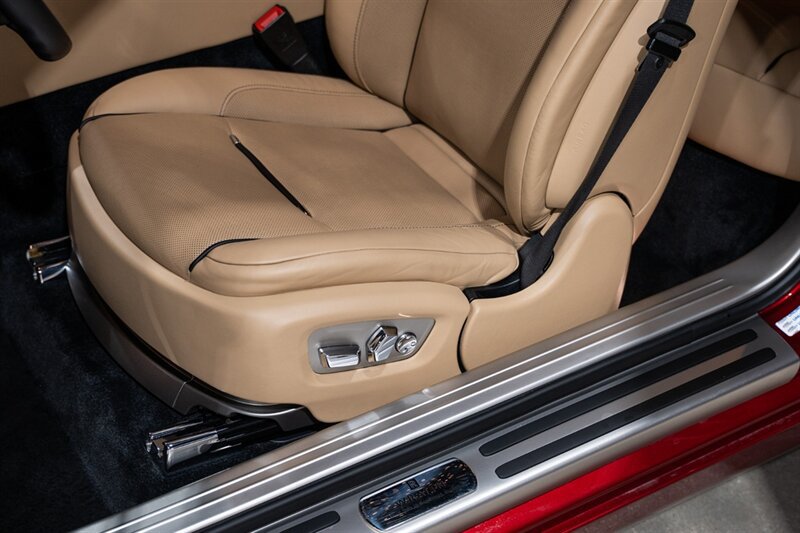 Used 2019 Rolls-Royce Wraith RWD image 26