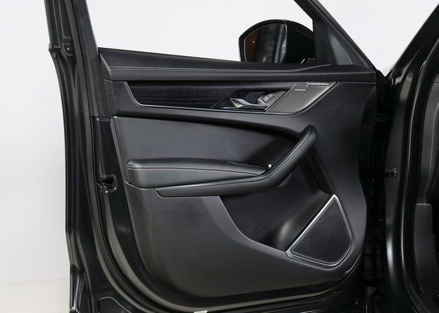 Used 2025 Jaguar F-PACE R-Dynamic S image 27