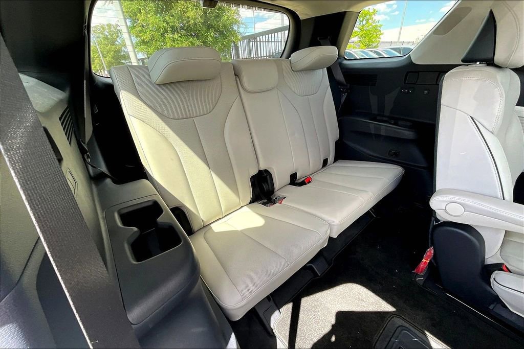 Used 2025 Hyundai Palisade Calligraphy image 34