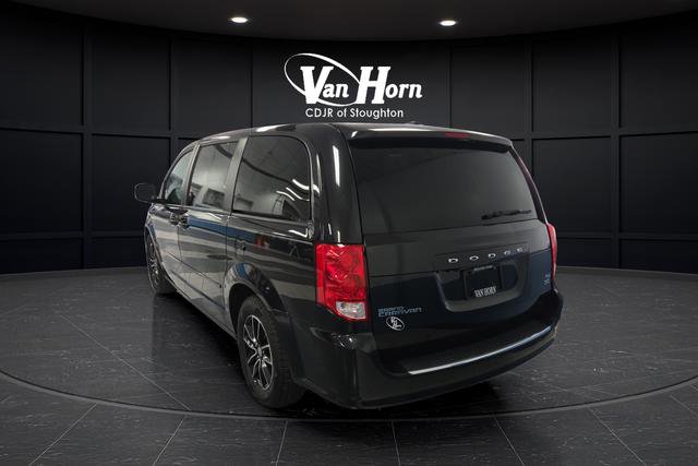 Used 2016 Dodge Grand Caravan R/T FWD image 5