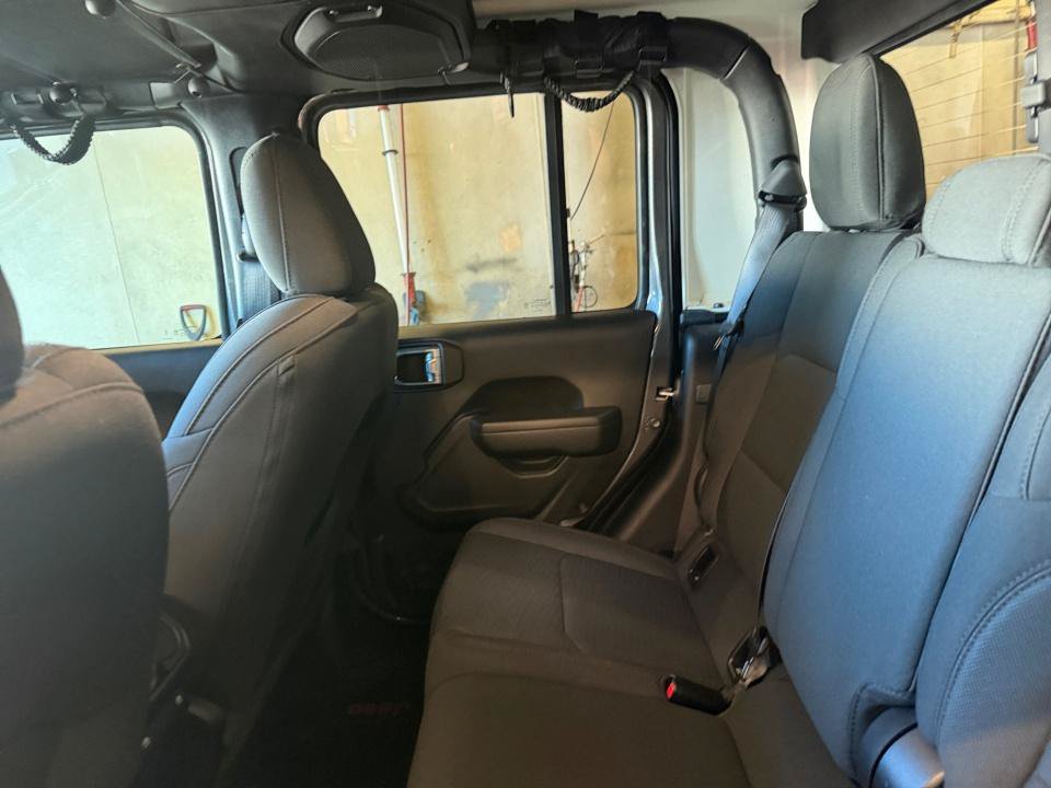 Used 2023 Jeep Gladiator Sport AWD/4WD image 33