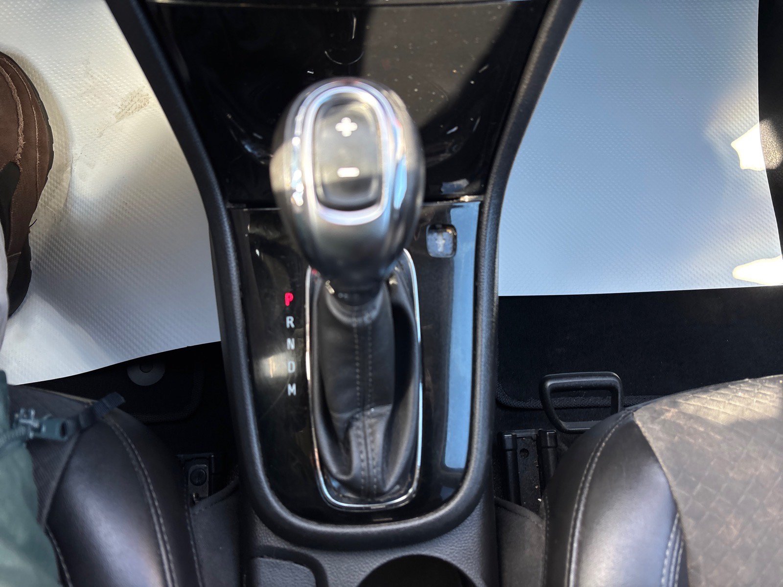 Used 2020 Buick Encore Preferred AWD/4WD image 35