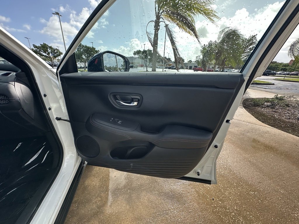 Certified 2023 Honda HR-V Sport image 27