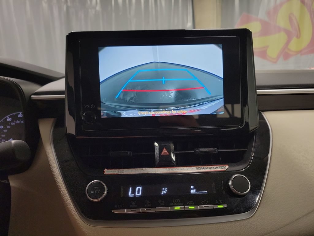 Used 2025 Toyota Corolla LE FWD image 16