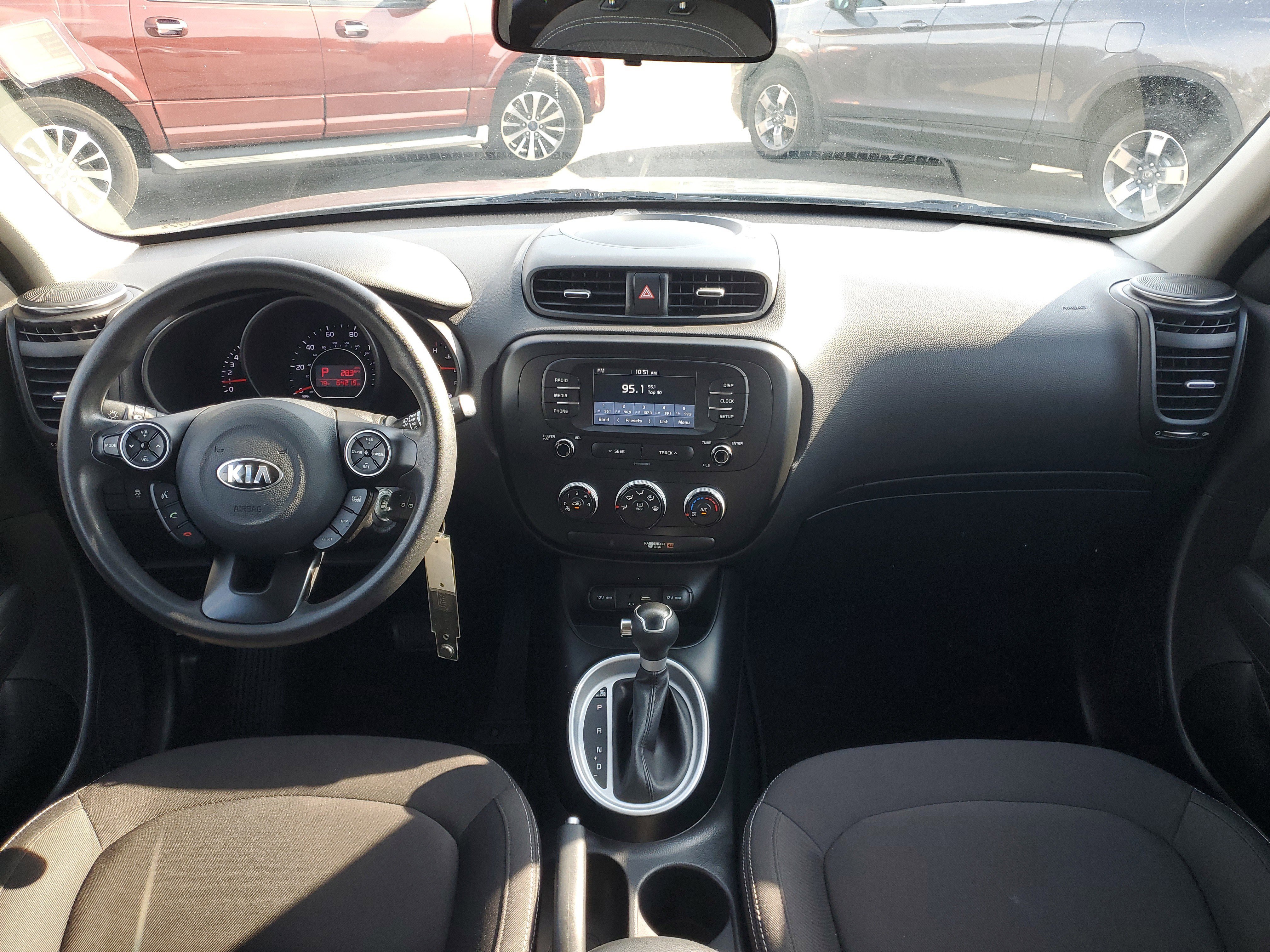 Used 2019 Kia Soul Base image 17