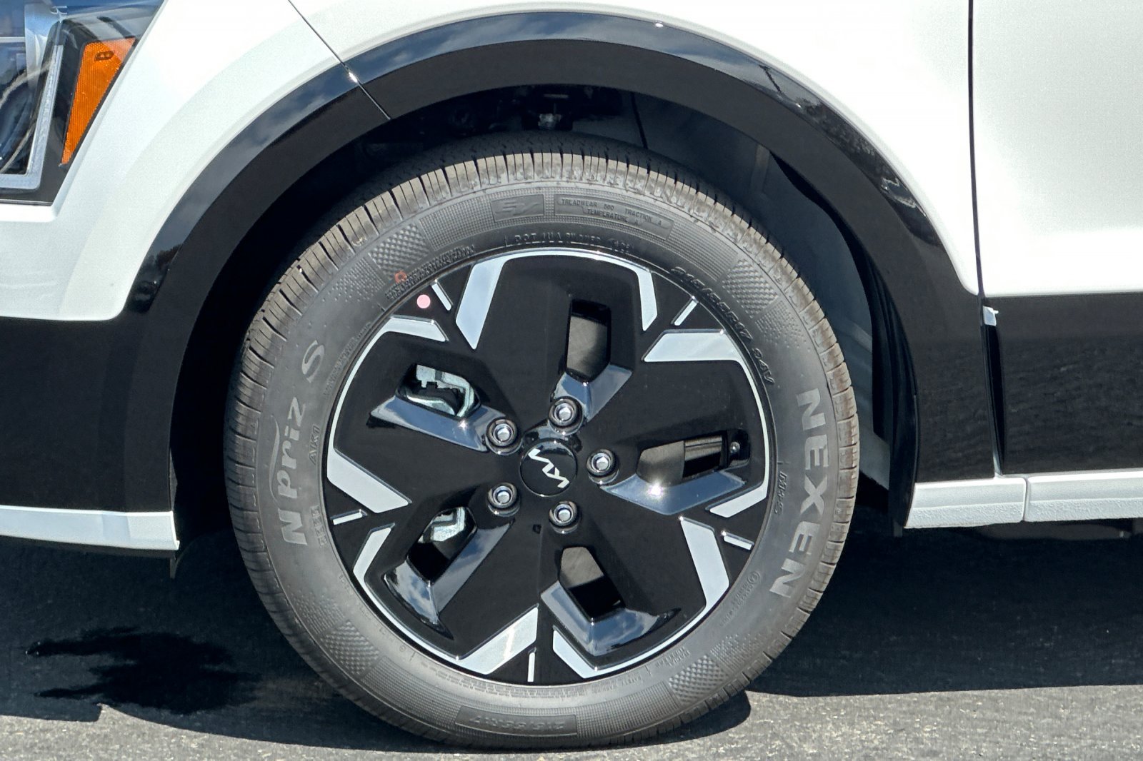 New 2026 Kia Niro Wind FWD image 26